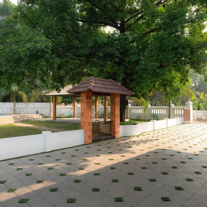 Tamarind Heritage Holiday Home أنغْمالي المظهر الخارجي الصورة
