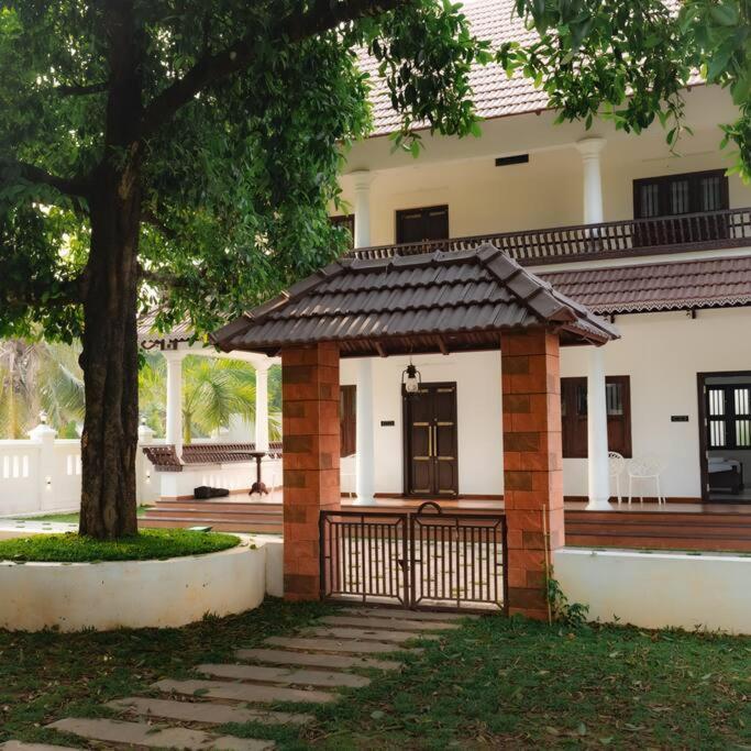 Tamarind Heritage Holiday Home أنغْمالي المظهر الخارجي الصورة